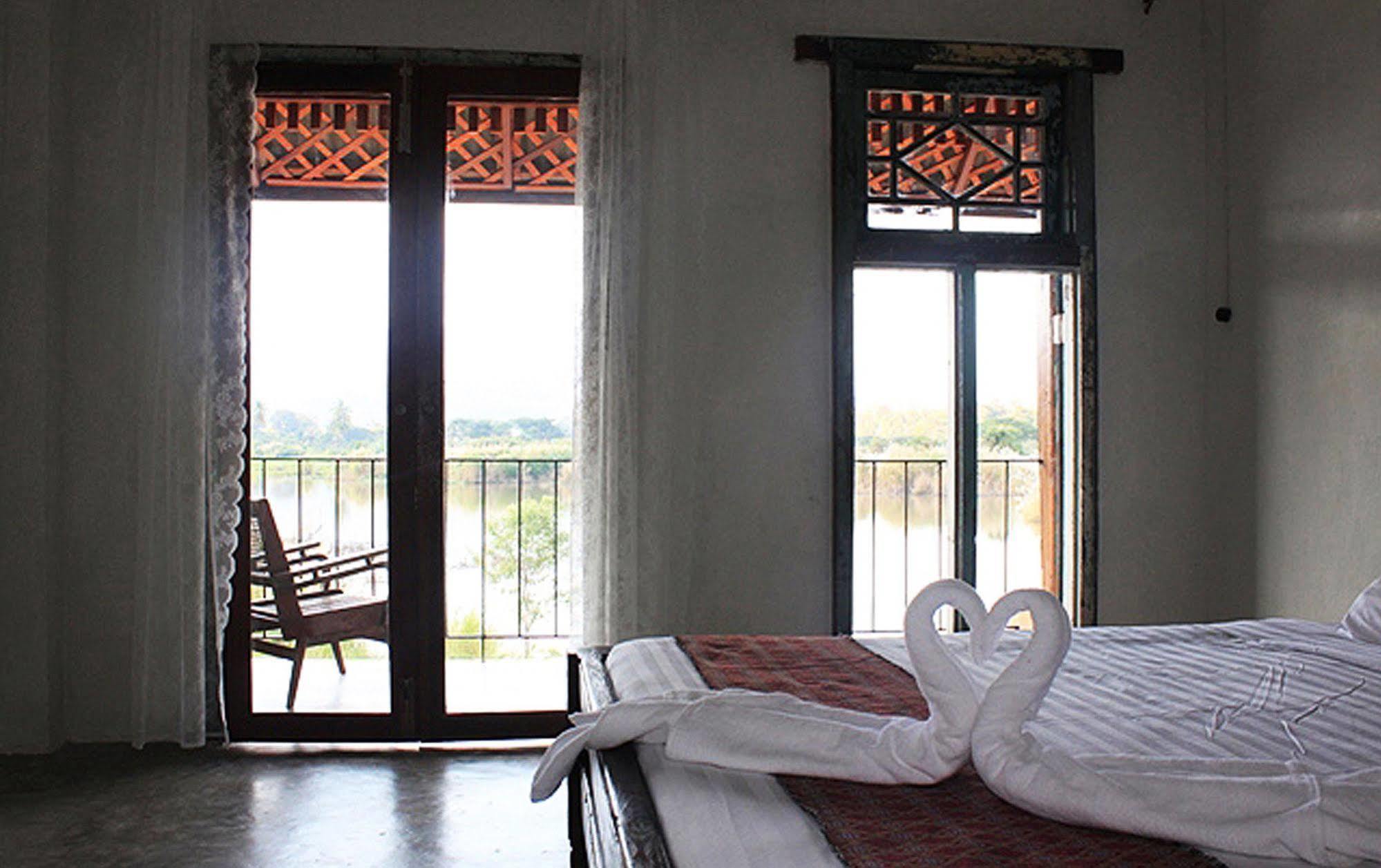 Phu-Anna Eco House Hotell Hot Eksteriør bilde